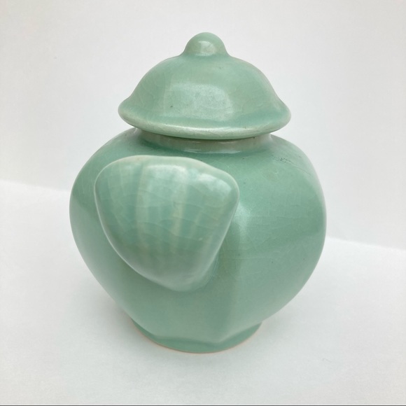 Duck Spout Teapot - Picture 3 of 8